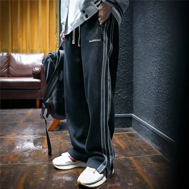 Herren Sweatpants – Baumwoll Jogginghose mit Retro-Streifen & Patchwork