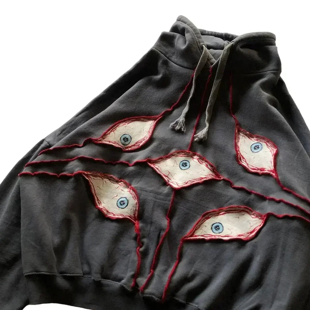 Y2K Oversized Hoodie mit Eye-Patchwork – Unisex Streetwear im Gothic-Retro-Style