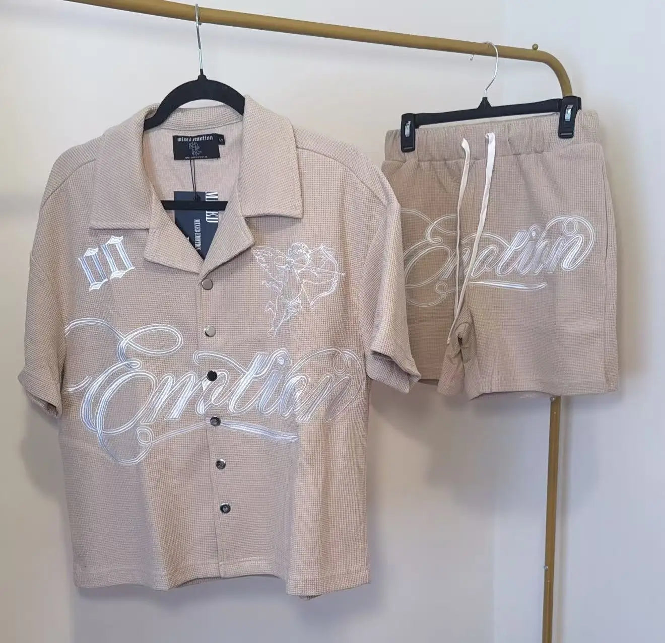 😇 25SS Mixed Emotion Angels Polo-Set – Stickerei Shirt & Shorts