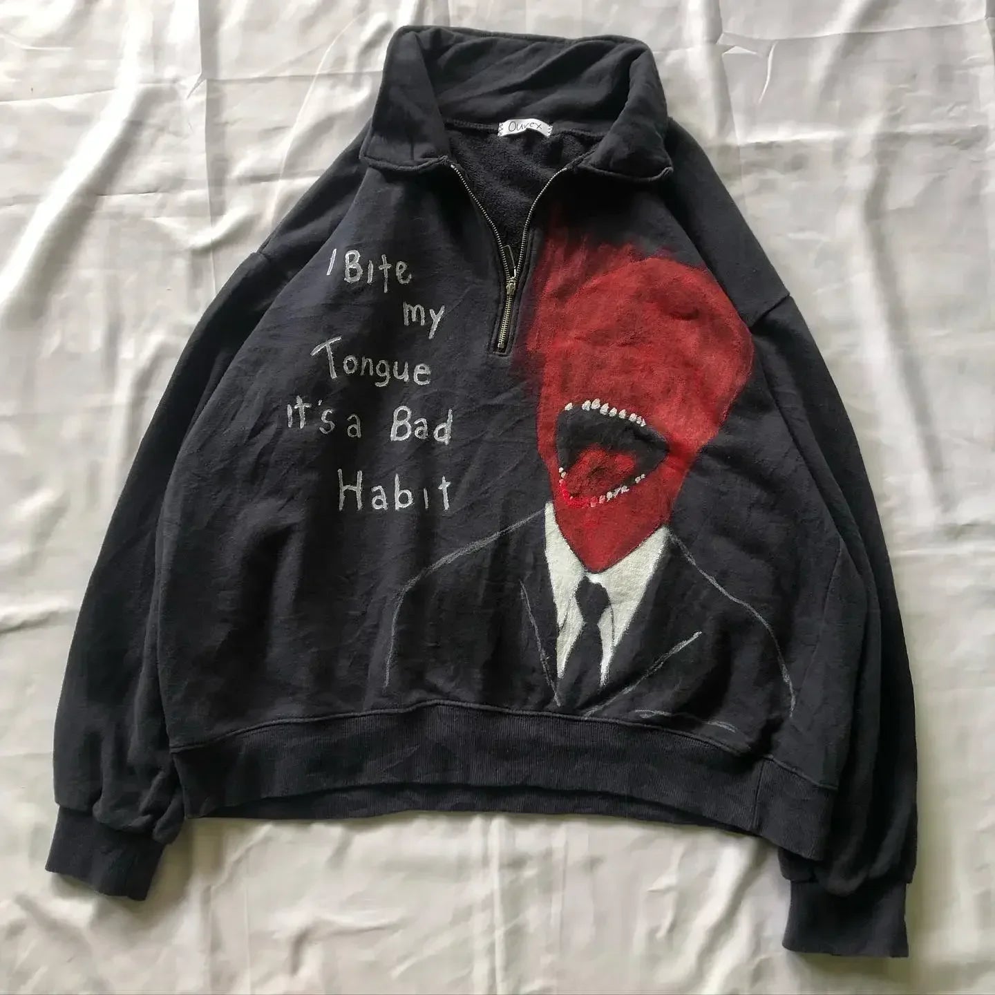 Y2K Oversized Hoodie mit Eye-Patchwork – Unisex Streetwear im Gothic-Retro-Style