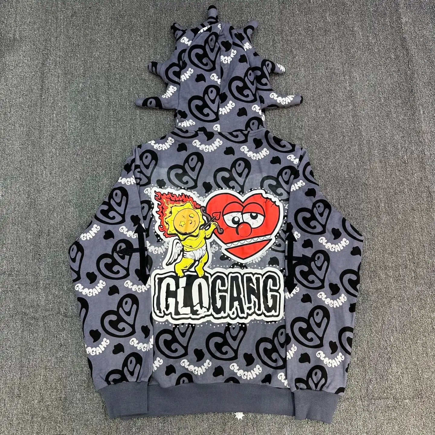 Glo Gang Zip Hoodie Unisex mit Strass-Verzierung und Cartoon Print – Pink Streetwear Kapuzenpullover