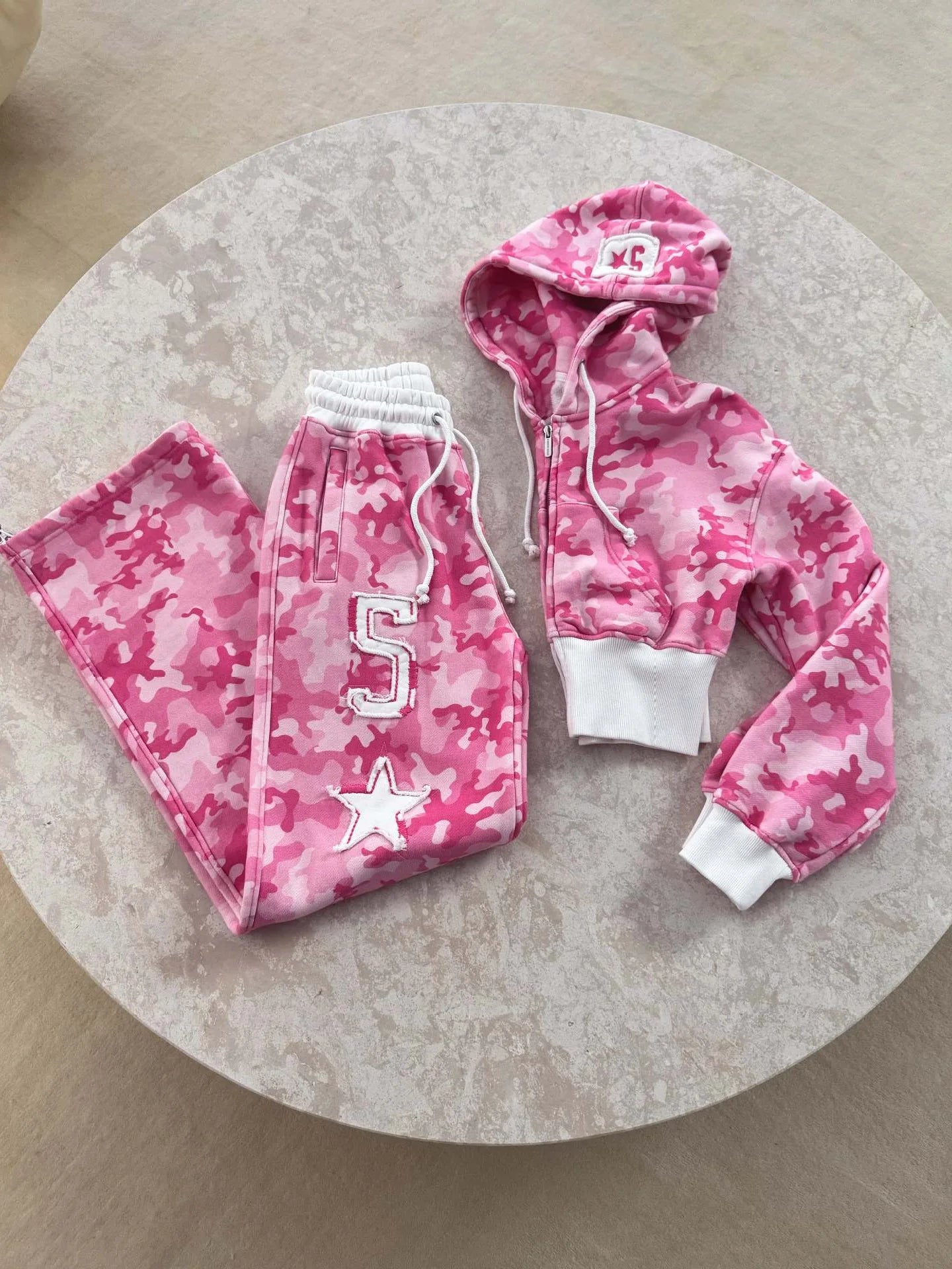 🌸 Damen Streetwear 2-Teiler – Bedrucktes Hoodie-Set mit Weitbein-Hose 🌸